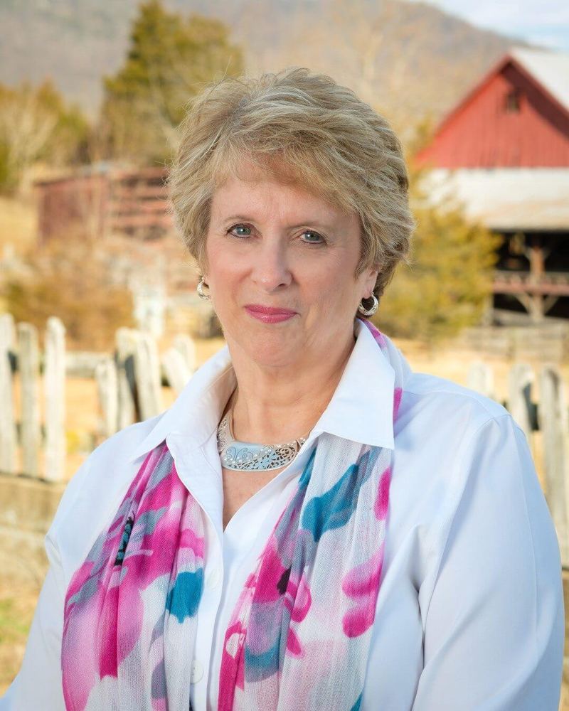 Portrait of Patti Lillard